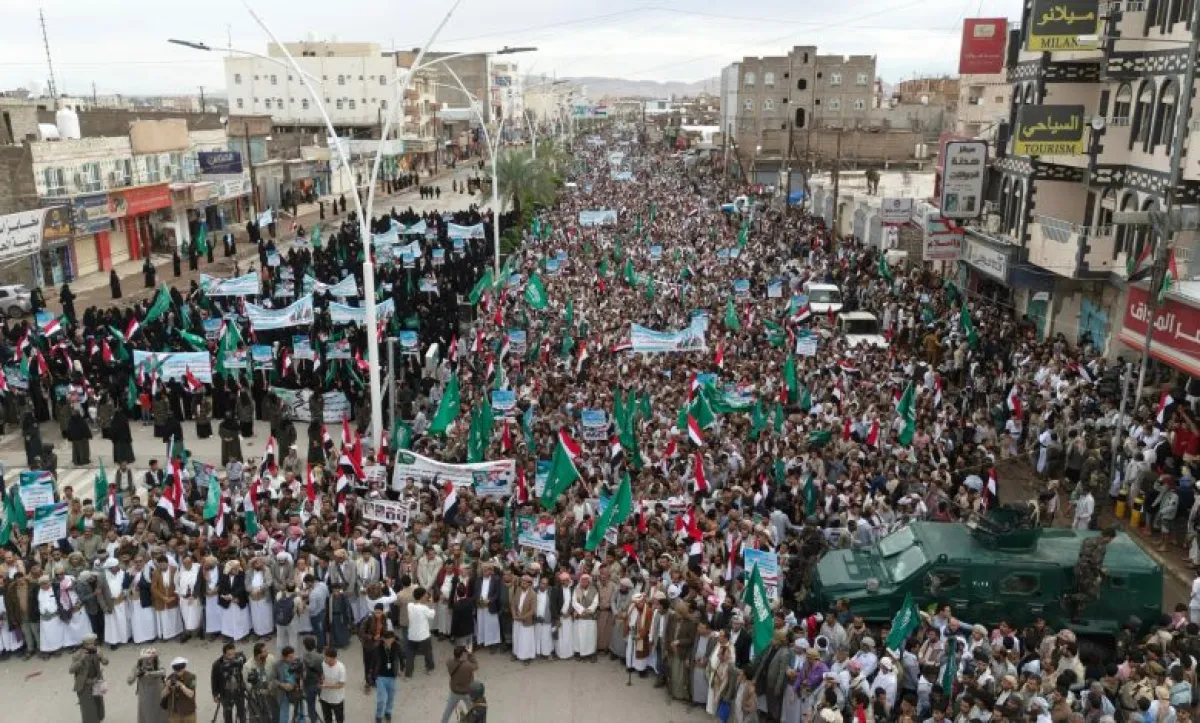 مأرب.. وقفة شعبية كبرى تندد بالاعتداءات الإيرانية على السعودية والدول العربية