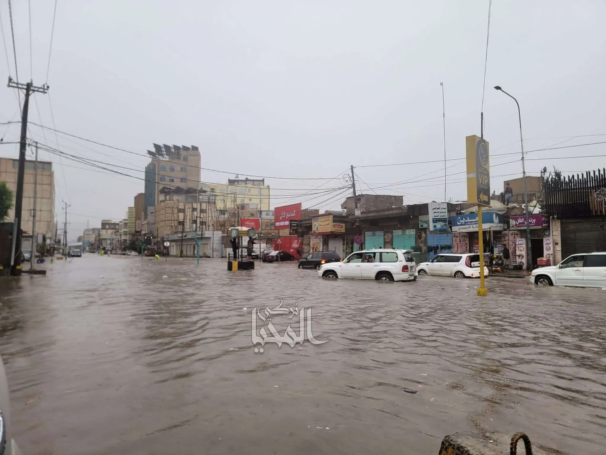 ارتفاع مستوى السيول في صنعاء صباح اليوم