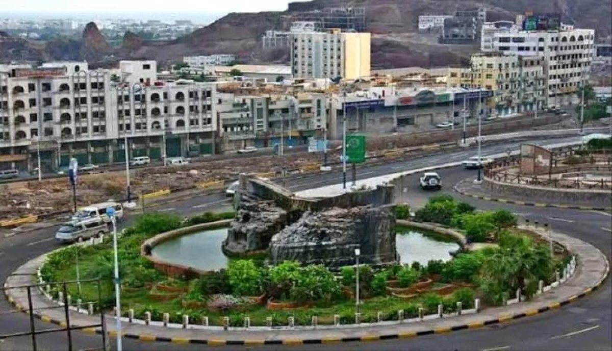 ضبط تجار مخدرات بسيارة اخر موديل في عدن