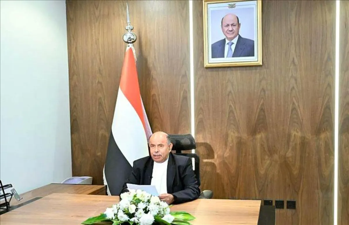 عبدالرحمن أنيس: ماذا سيستفيد الخنبشي إذا نفذ تهديده بمنع إرسال قواطر النفط لعدن؟