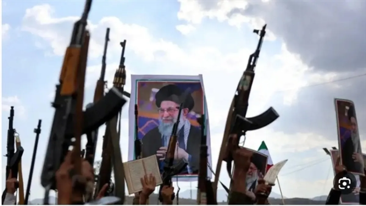 الحكومة تؤكد وصول خبراء من الحرس الثوري إلى صنعاء