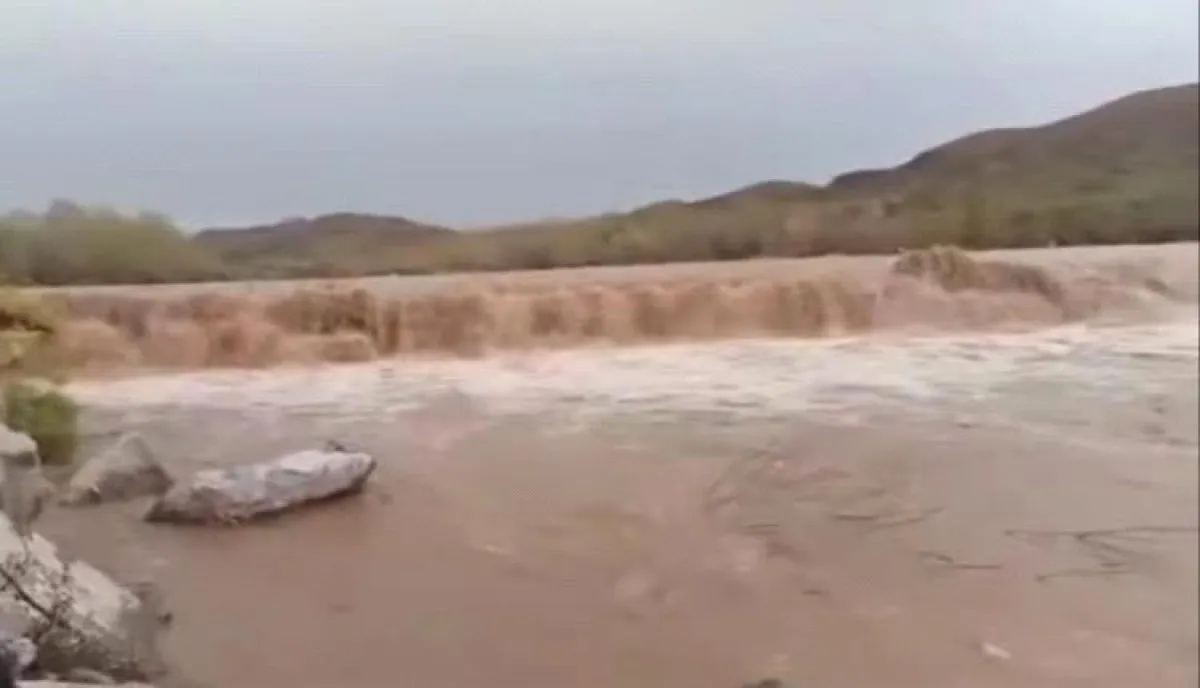 تحذير عاجل في عدن: سيول مفاجئة تهدد الأحياء القريبة