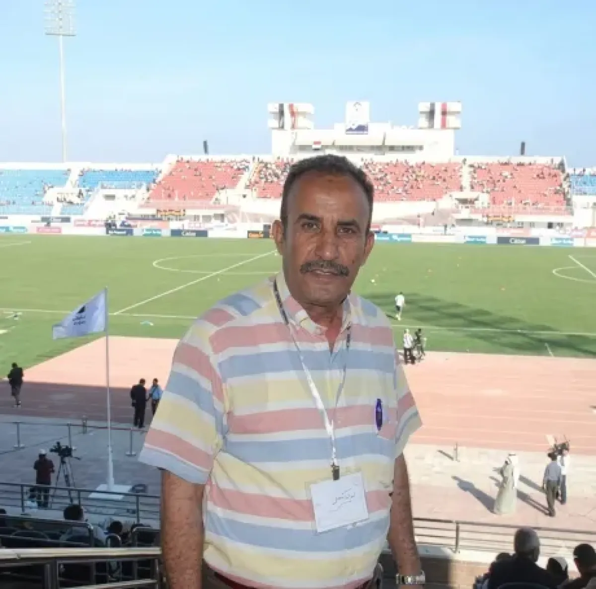 اليمن يودّع رائد التعليق الرياضي علي العصري.. مسيرة صنعت ذاكرة أجيال