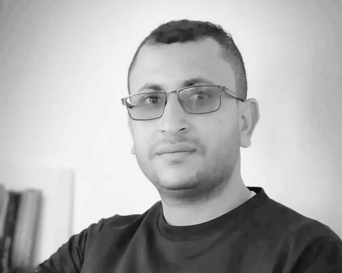 نقابة الصحفيين تدين اغتيال الصحفي عبدالصمد القاضي في تعز وتطالب بسرعة ملاحقة الجناة