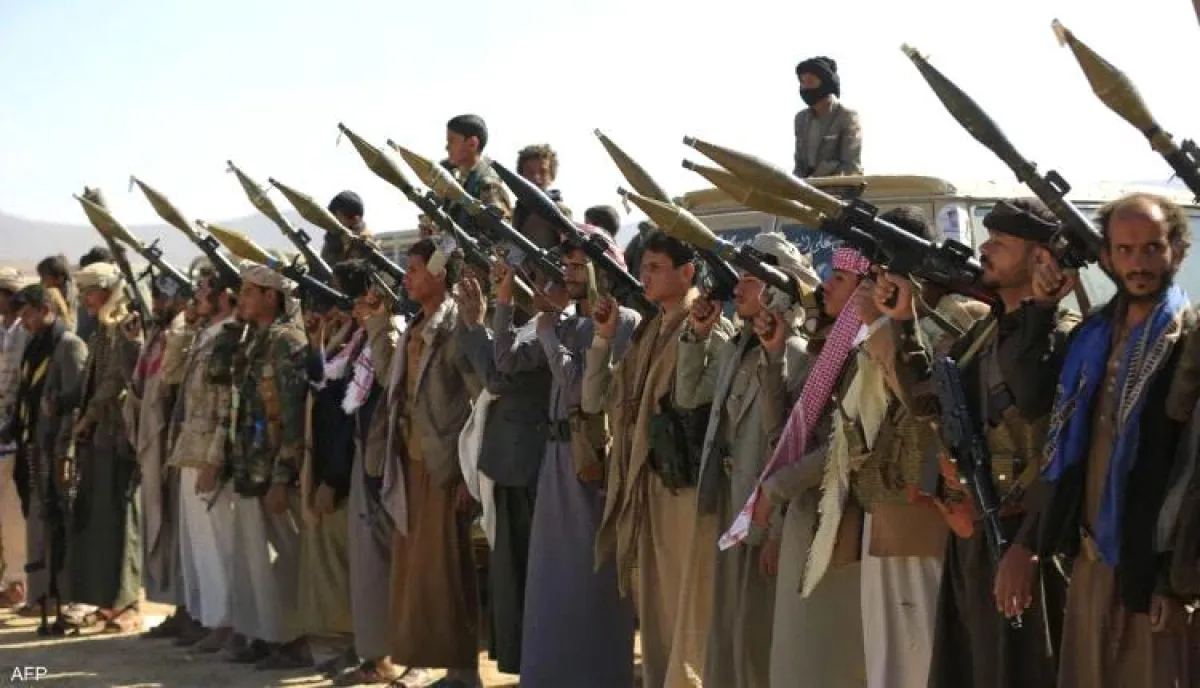 الحوثيون يدخلون على خط حرب إيران.. تصعيد يهدد الملاحة العالمية