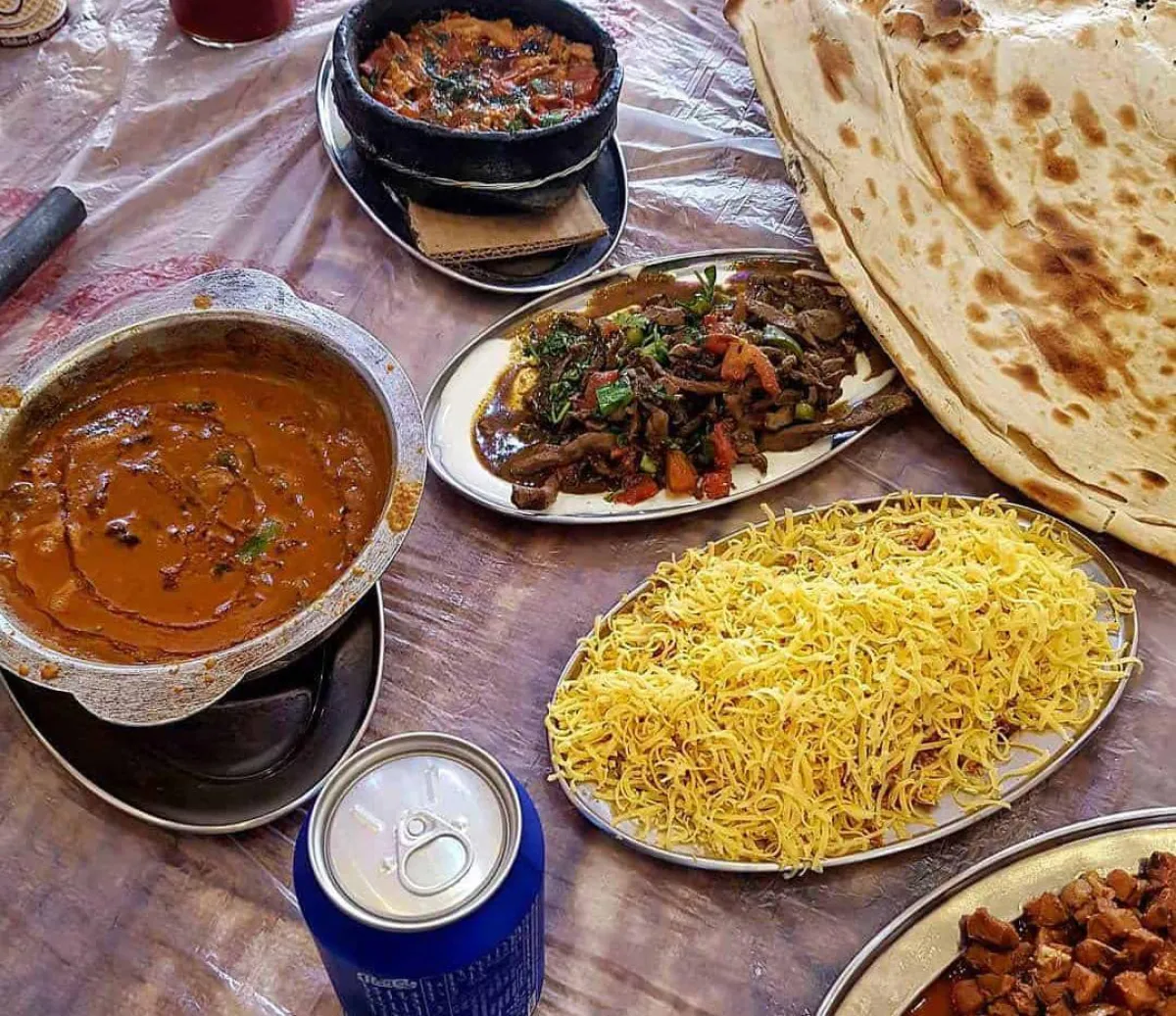 موجة غلاء تضرب مطاعم عدن.. ارتفاع صادم في الأسعار واستياء شعبي متصاعد