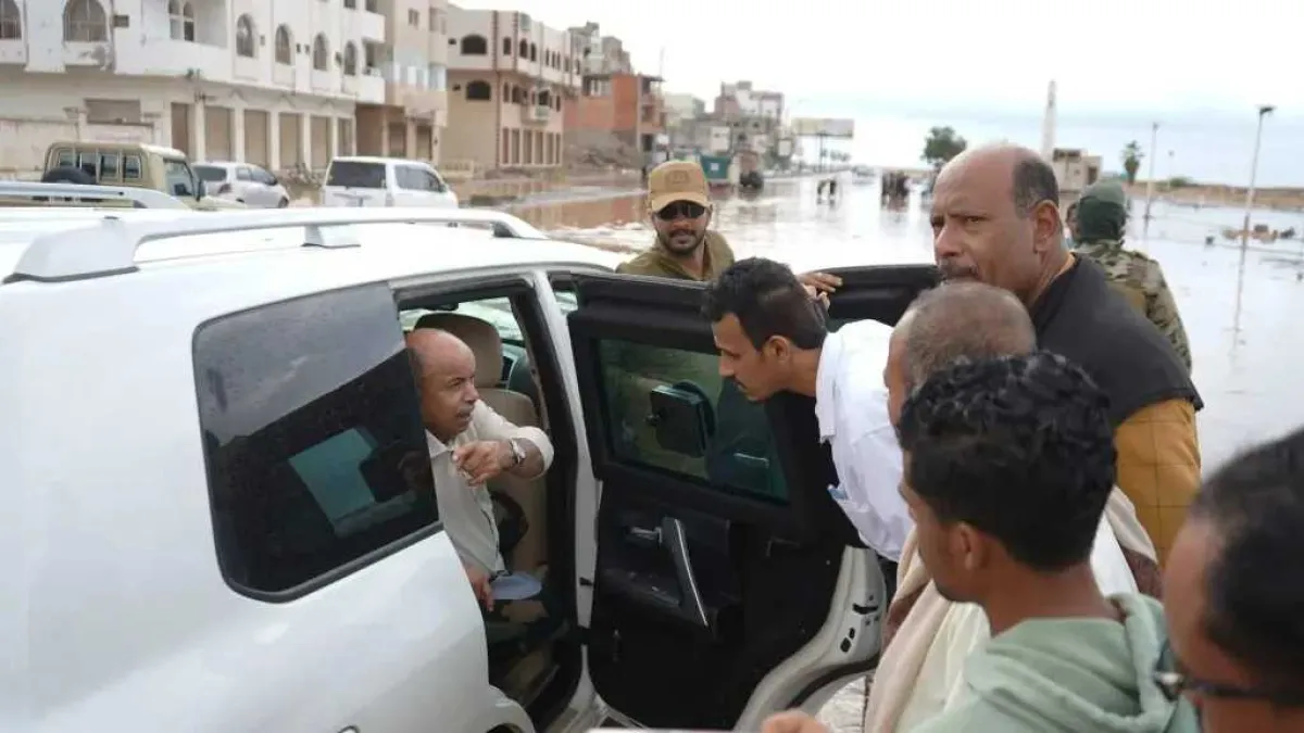 السيول تحول حضرموت إلى بركة ماء .. وتوجيهات عاجلة للخنبشي