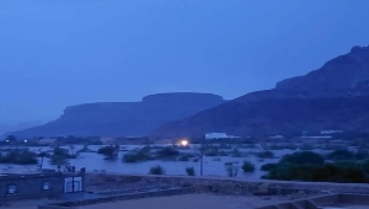 الأرصاد تؤكد استمرار هطول الأمطار بعدد من المحافظات اليمنية