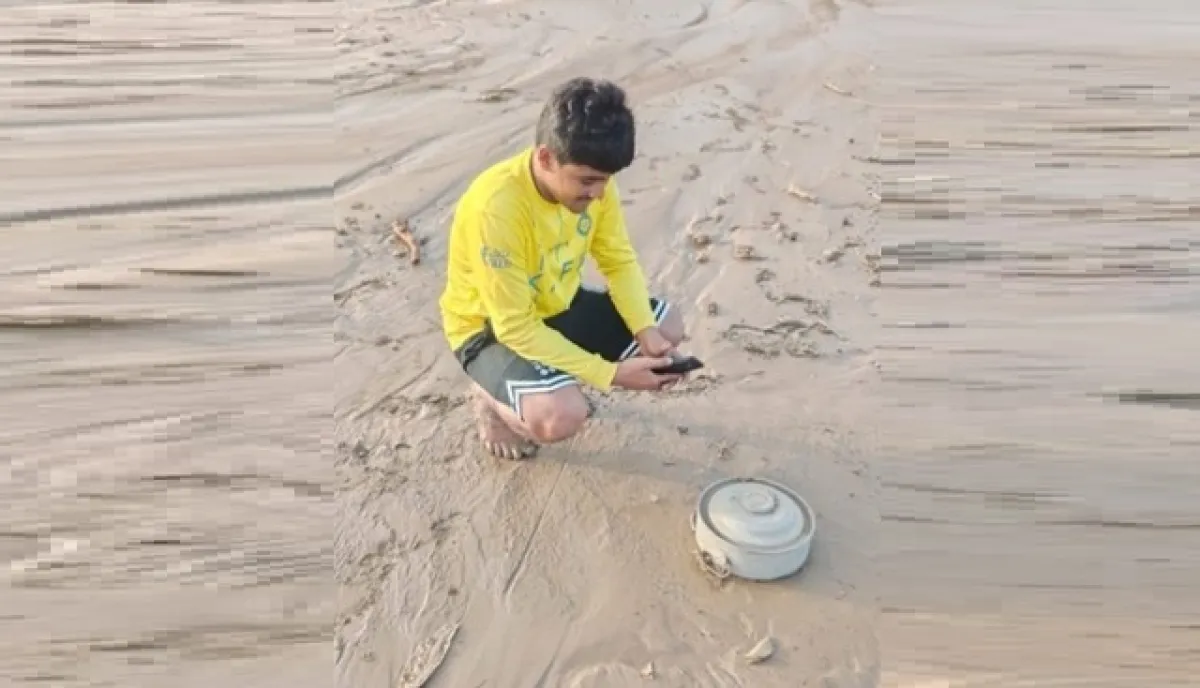 سكان محليون يعثرون على الغام أرضية جرفتها السيول شمال غرب اليمن