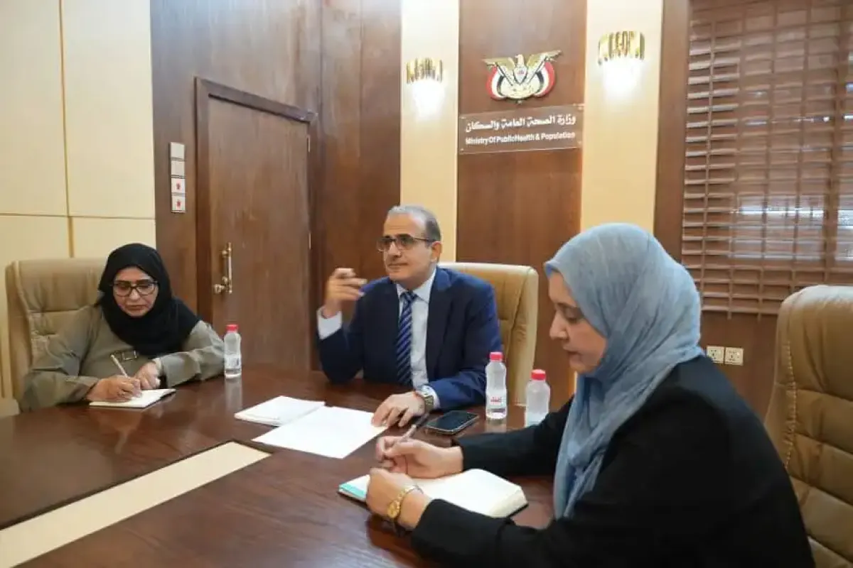 وزير الصحة يبحث مع نائب رئيس البعثة الهولندية تعزيز التعاون الصحي