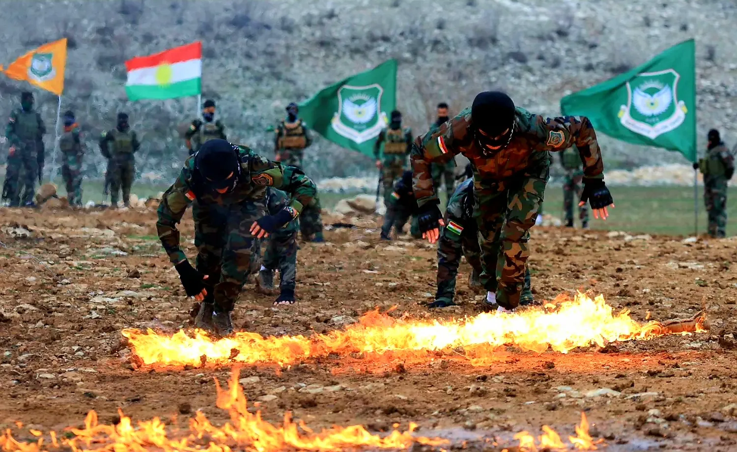 تركيا توّح بالتدخل العسكري شمال العراق في حال انخراط مسلحي الأكراد في حرب إيران