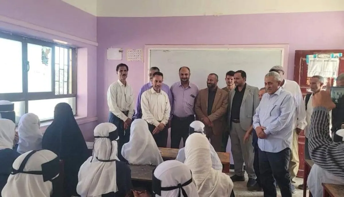 محافظ الضالع يتفقد العملية التعليمية ويؤكد: "بناء الإنسان هو هدفنا الأول"