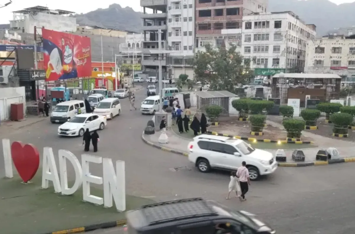 سلطات عدن تتهم "الانتقالي" المنحل بمحاولة نشر الفوضى وتهدد بعدم التهاون مع أي دعوات مشبوهة 