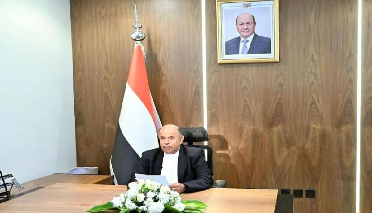 الرئاسي يهدد العاصمة عدن بالظلام وقطع إمدادات الطاقة عنها مع حلول الصيف