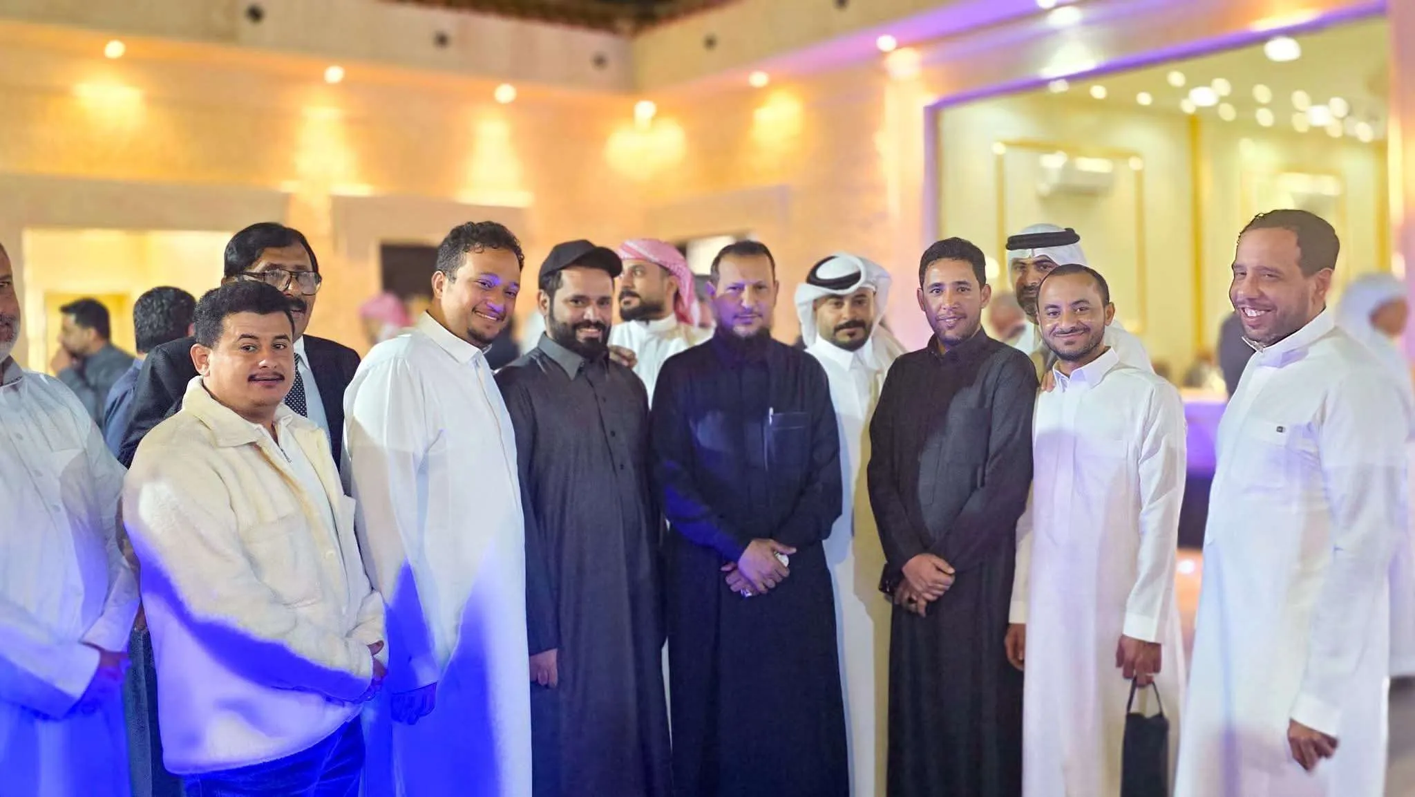 محافظ عدن يقيم مأدبة عشاء في الرياض لابناء يافع