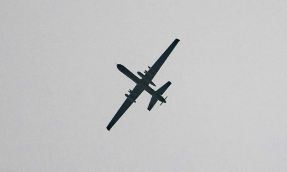 تحليق طائرات مجهولة فوق الحديدة يثير القلق وسط تصاعد التوترات الإقليمية