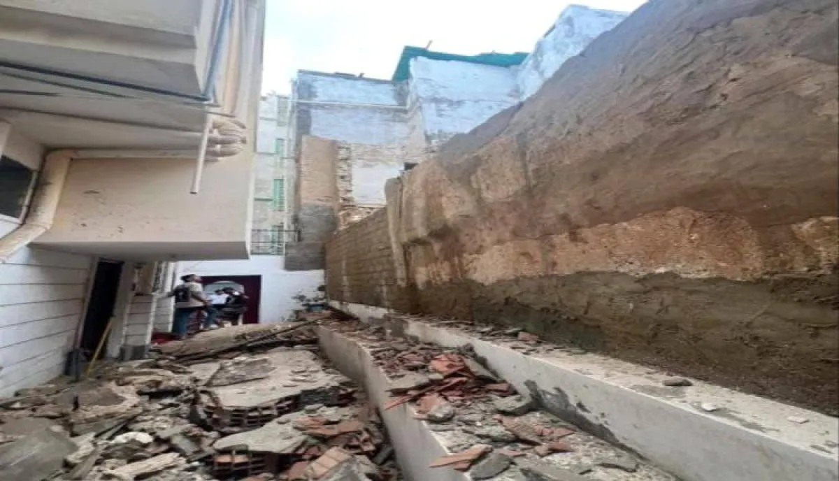 المعجزة في المكلا: 3 أسر تنجو من انهيار منزل