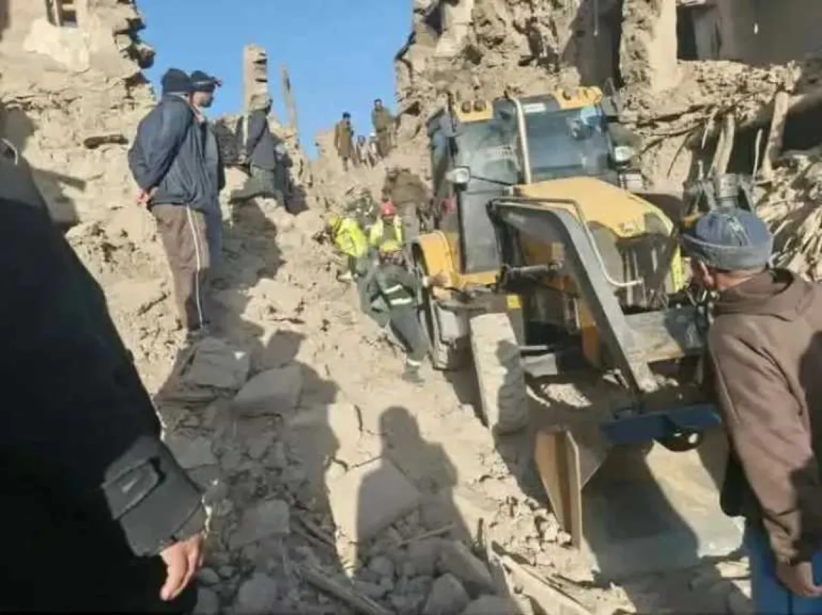 خبراء إيرانيون يطلقون صاروخين باليستيين من خولان بمحافظة صنعاء