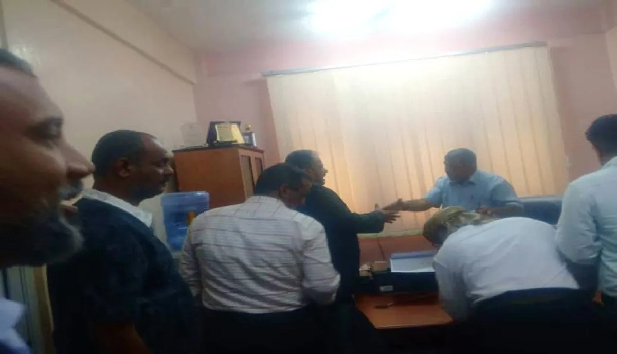 الجريري يشدد على اهمية التزام  العاملين بمستوى عالي من الانضباط الوظيفي