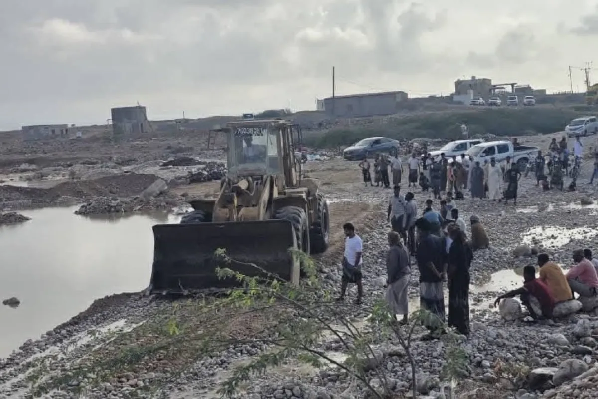 مدير عام سيحوت.. إعادة فتح الطريق الدولي بعد إزالة أضرار السيول