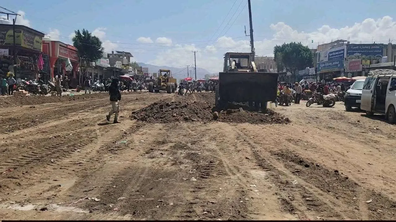 الضالع تبدأ معالجة اختلالات سوق سناح بهذا الامر