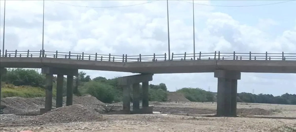 تحذيرات من انهيار وشيك لجسر العرائس في لحج ومناشدات بتدخل عاجل