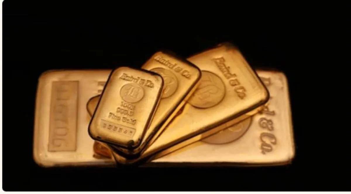 الذهب يصعد مع تراجع الدولار