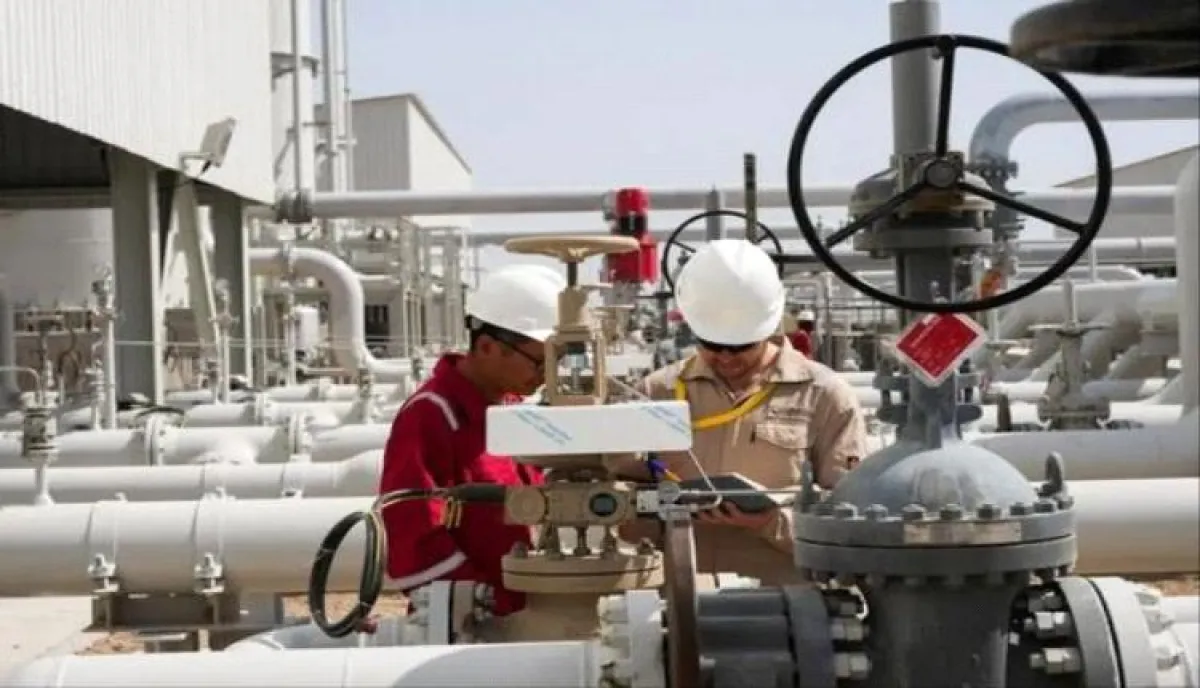هرمز يختنق… إنتاج العراق النفطي ينهار بنسبة 80% وسط أزمة تصدير حادة