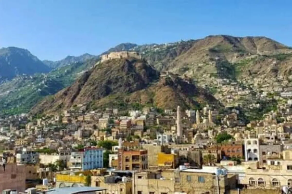 عاجل..تعز.سمـاع دوي انفجارين متتاليين بمديرية الوازعية