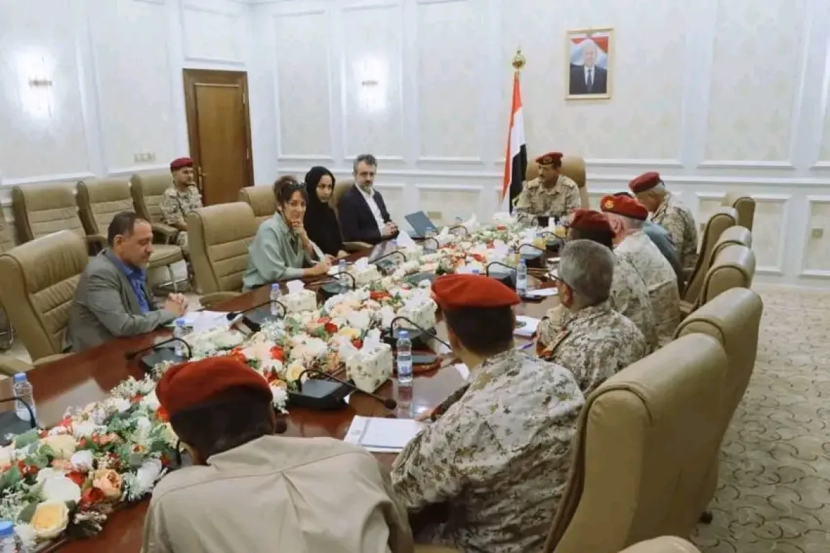 نائب رئيس أركان الجيش اليمني يتحدث عن إعادة تأهيل مئات الأطفال ضبطوا في جبهات القتال مع الحوثي