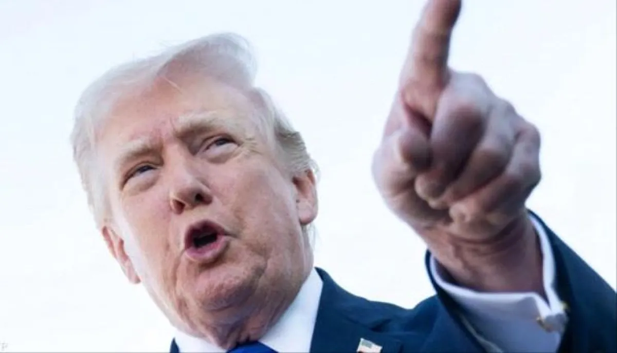 ترامب يلوّح بالرد بعد استهداف مصفاة حيفا