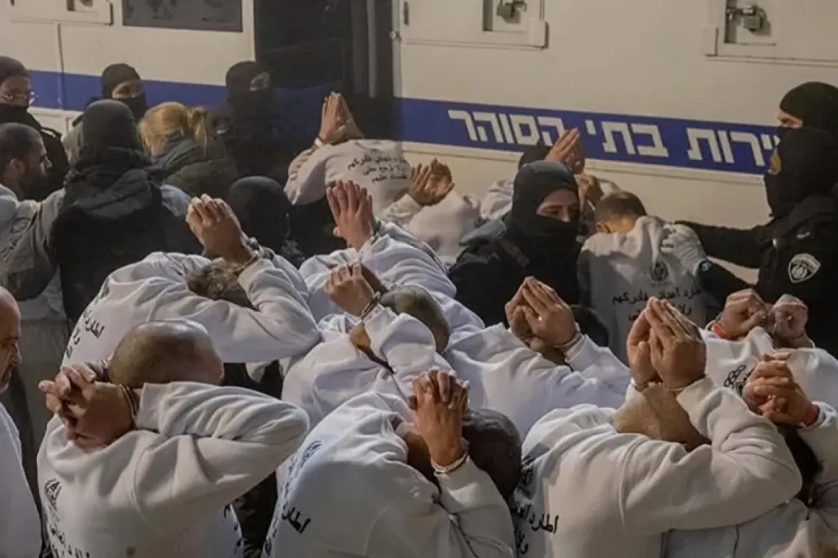 إسرائيل تقر "قانون المقصلة".. تصعيد يهدد آلاف الأسرى الفلسطينيين