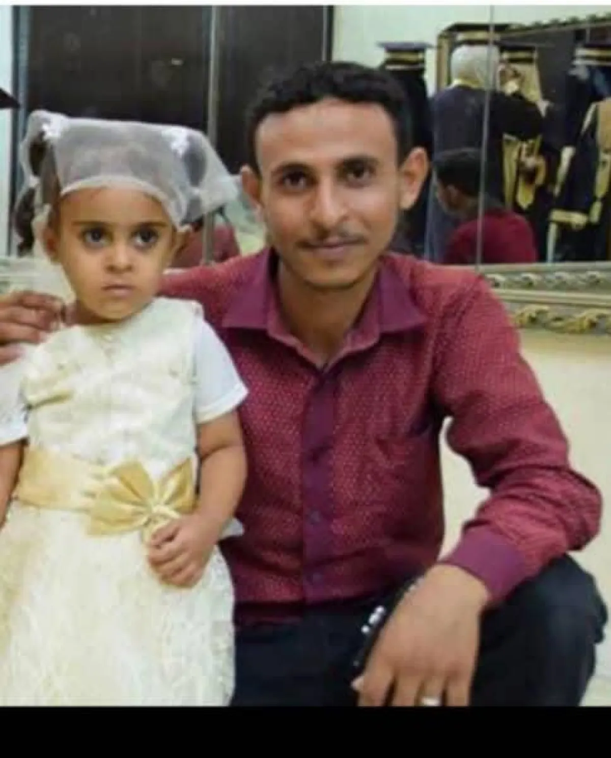 من الرياض . . المهندس عبدالرحمن علي يحيى يعزي أسرة الشهيد يوسف قائد سعيد