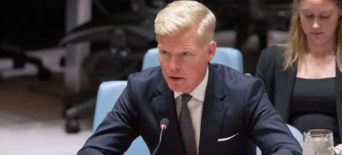 أول تعليق للمبعوث الأممي إلى اليمن على انخراط مليشيا الحوثي في الحرب الإيرانية