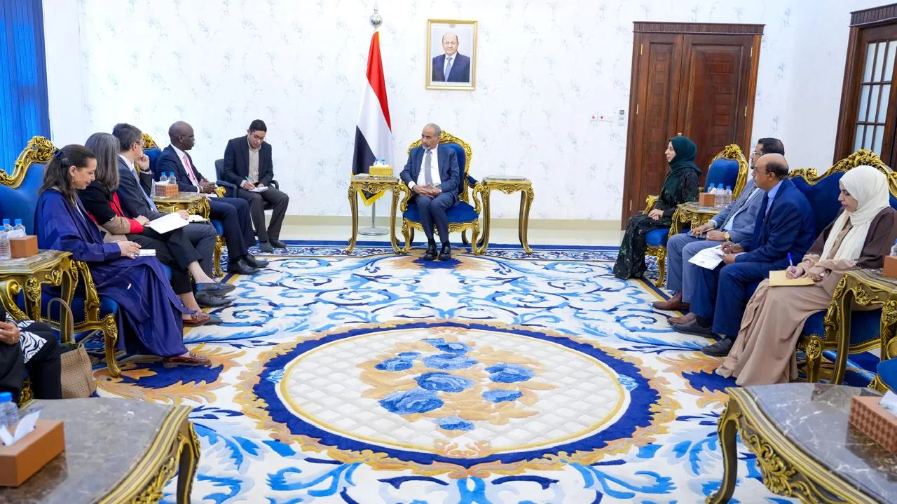 عضو مجلس القيادة الرئاسي محمود الصبيحي يستقبل في عدن نائب رئيس البنك الدولي