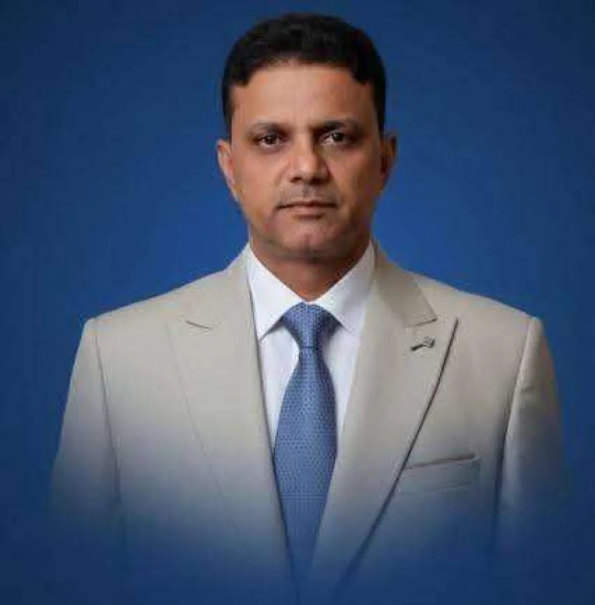 الدكتور المستشار أحمد باراس يحذر من دعوات التحشيد ويدعو لتغليب لغة العقل في الجنوب والعاصمة عدن