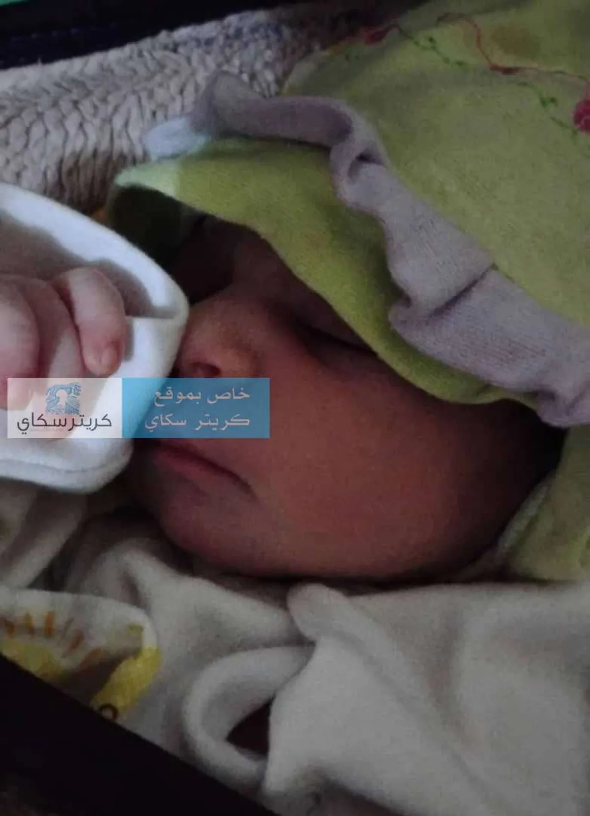 جريمة مروعة.. العثور على رضيعة داخل باص بعد تخلي والدتها عنها