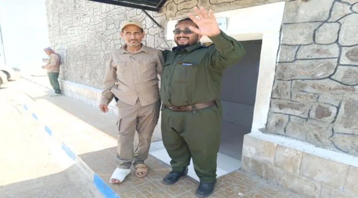 النقيب خالد القعشمي يطمئن على صحة مدير شرطة خورمكسر