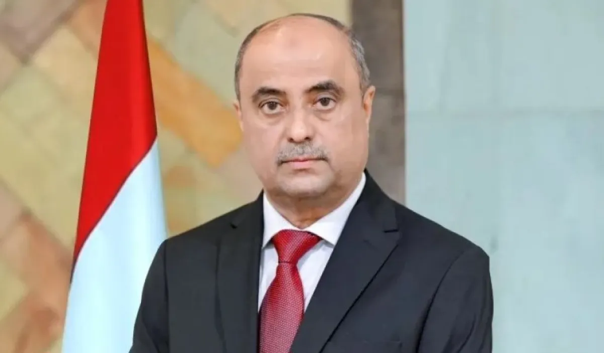 تحركات دبلوماسية واسعة… بن بريك يصل الرياض ضمن مسار سياسي جديد