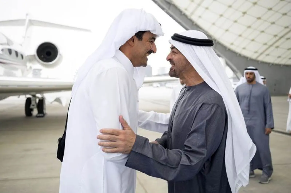 بعد زيارته للسعودية ..بن زايد وتميم يبحثان التصعيد الإيراني وأمن الملاحة.. تنسيق إماراتي قطري لمواجهة تهديدات المنطقة