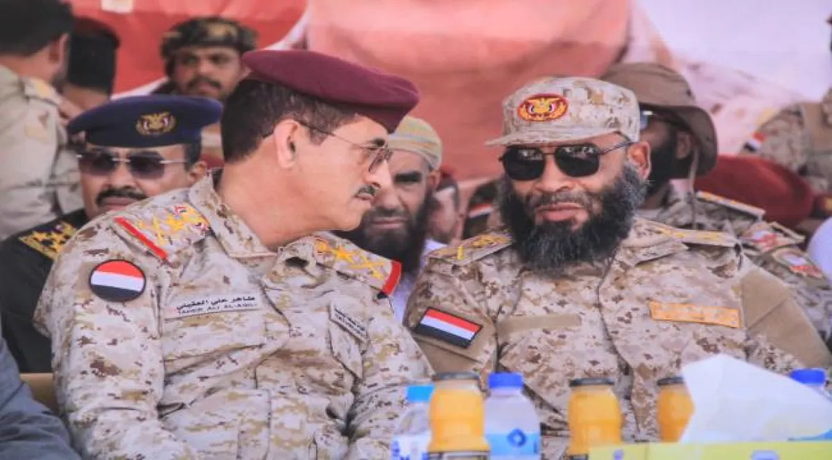 وزير الدفاع: حين يصبح المسؤول "نافخ كير"