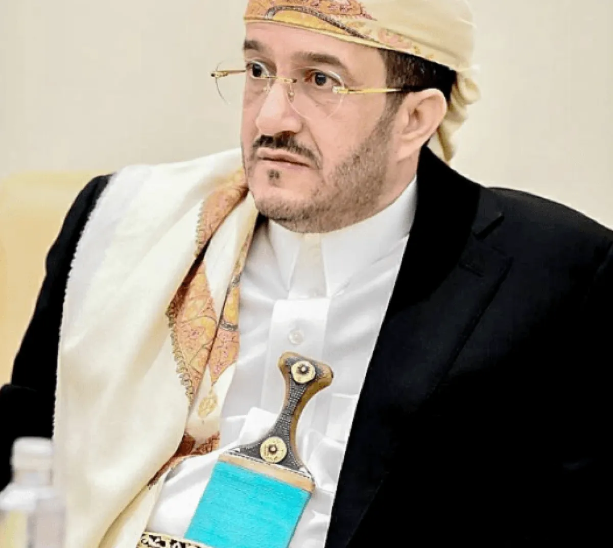 الشيخ عثمان مجلي: الخيار العسكري لإستعادة صنعاء لا يزال قائماً في حال تعثرت الحلول السلميه