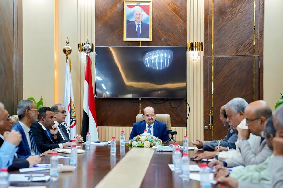 عدن : رئيس الوزراء يترأس الاجتماع الدوري للمجلس الطبي الأعلى