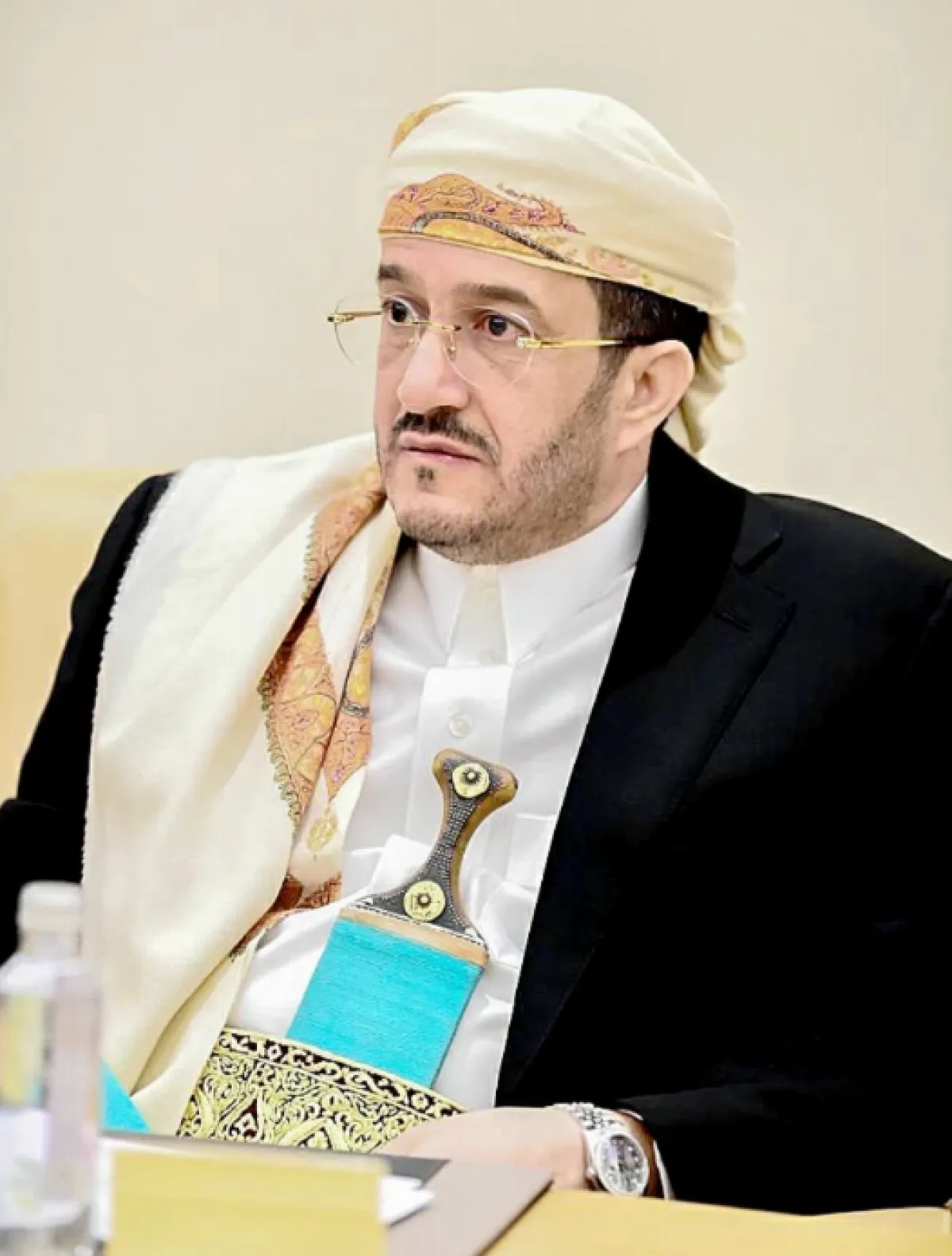 عضو مجلس القيادة الرئاسي الشيخ عثمان مجلي في حوار خاص مع صحيفة «عكاظ» السعودية يؤكد إمتنان الشعب اليمني لمواقف المملكة