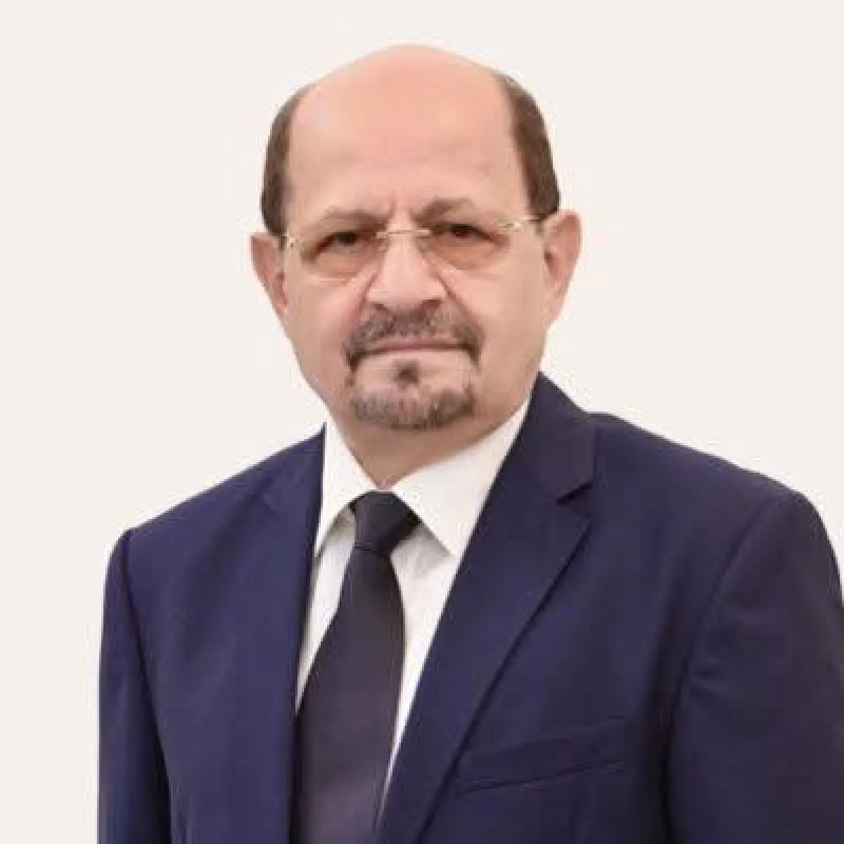 رجل من زمن الكبار