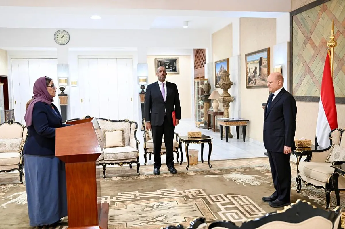 الرئيس العليمي يشهد أداء اليمين الدستورية للسفيرة جميلة علي رجاء سفيراً لليمن لدى الولايات المتحدة