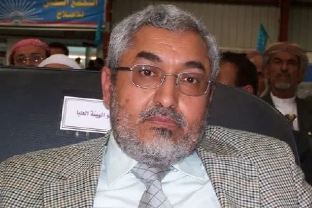 هيئة الأسرى: 11 عاما من الابتزاز الحوثي باستمرار إخفاء السياسي قحطان