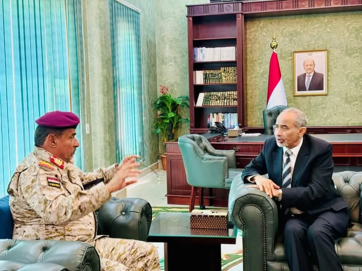 الصبيحي يؤكد أهمية رفع الجاهزية القتالية وتعزيز التنسيق في محور أبين
