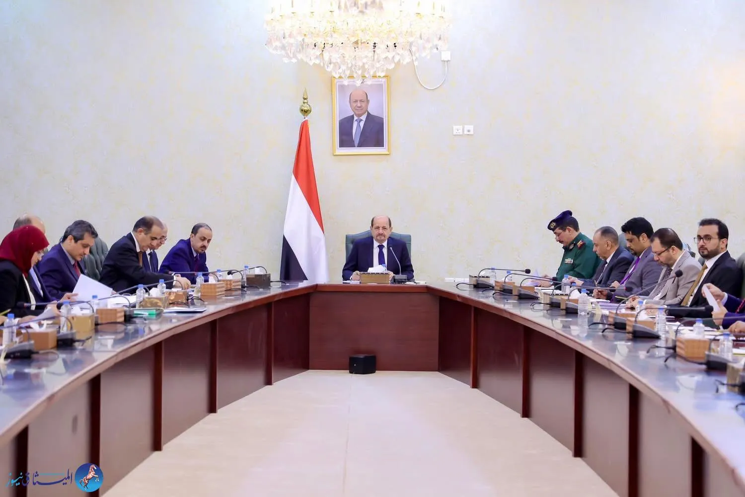 إصلاحيات مالية وانتظام صرف مرتبات موظفي الدولة. وتسريع الأداء .. اهم قرارت مجلس الوزراء برئاسة الدكتور الزنداني