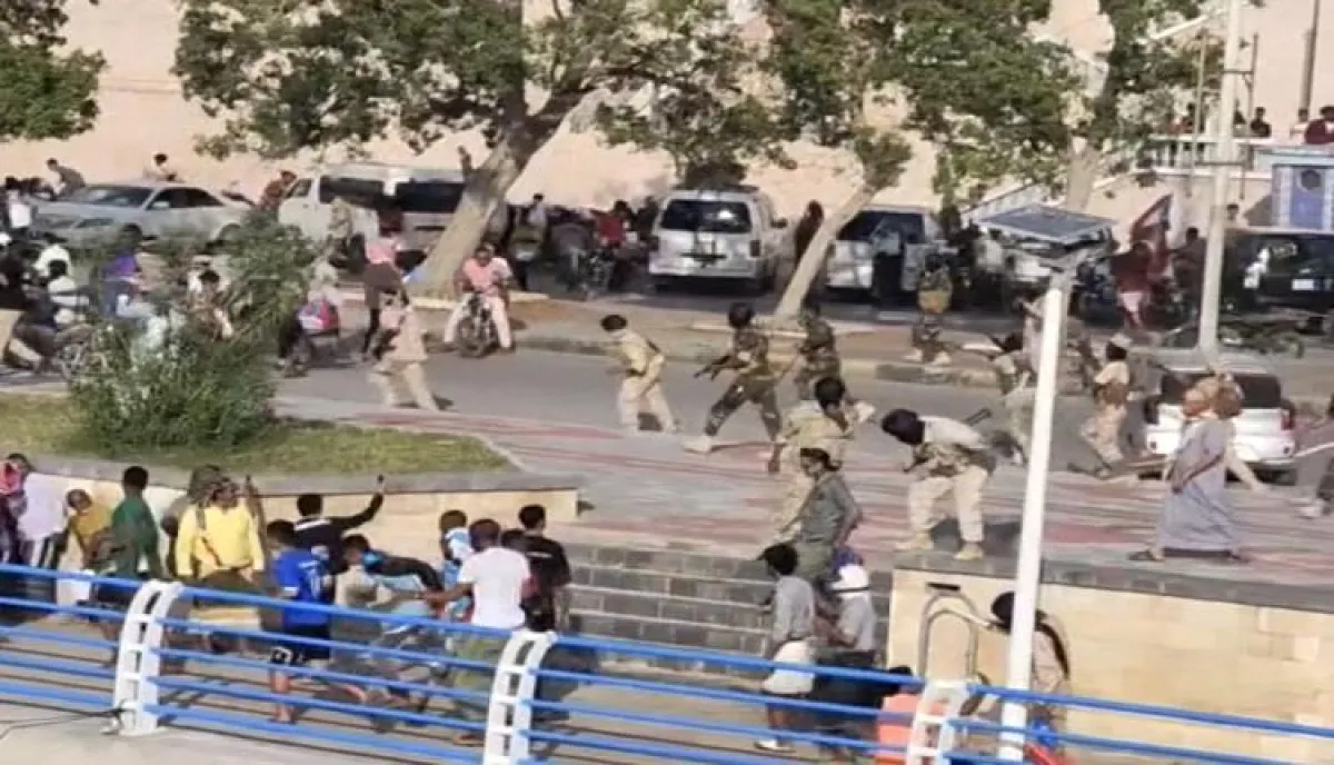 اعتقالات واسعة في المكلا.. أكثر من 100 موقوف بينهم قُصّر